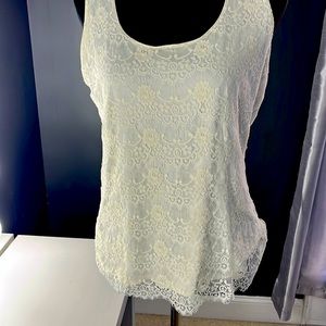 Lined lace tank, size medium